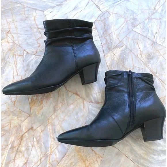 Clarks Black Leather Slouchy Ankle Boots Pointed Toe Block Heel Side Zip 6 1/2