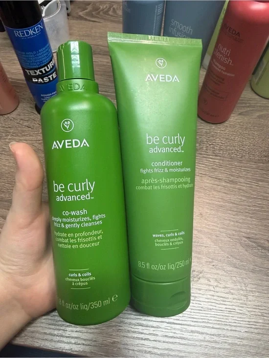 AVEDA Be Curly Advanced Co‑Wash & Conditioner Set in Green