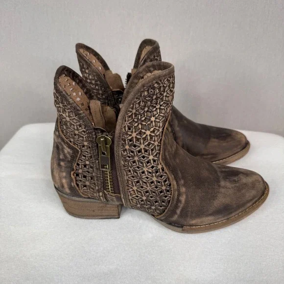 Circle G Corral Ankle Boots Womens 10.5 Brown Leather Laser Cut Western Booties