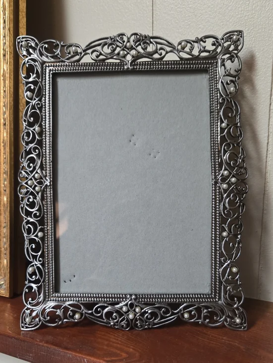 Ornate Filigree Metal Photo Frame - Silver