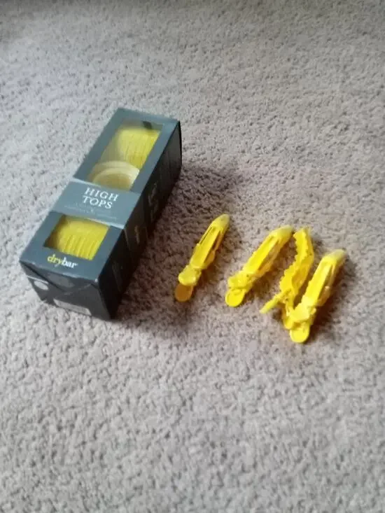 NEW Drybar High Tops Self-Grip Rollers 6-Pack (3 Medium/3 Large) & 4 Clips