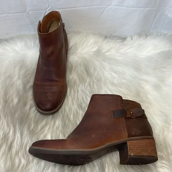 Korks By Kirk Ease‎ Sonya Tan Distressed Side Zip Booties Sz 10