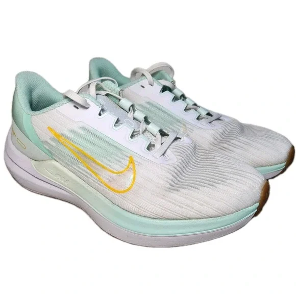 NIKE Air Winflo 9 Running Shoes Womens 8.5 White Green Yellow Athletic‎ Sneakers