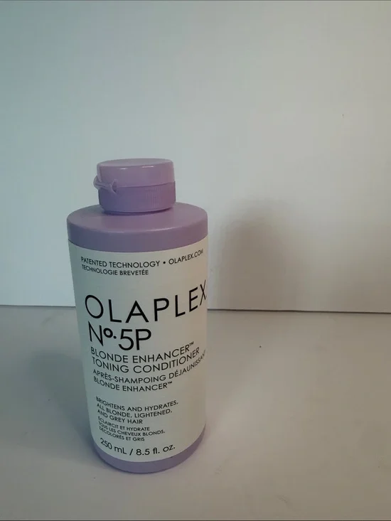 OLAPLEX No.5P Blonde Enhancer Toning Conditioner — Lavender Bottle