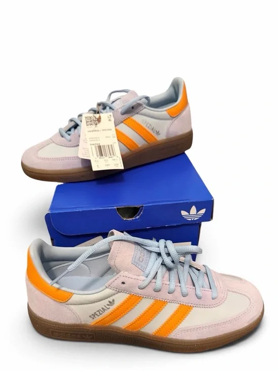 NWT Adidas Spezial Women’s Casual Sneaker in Sky Blue & Orange 6Y 7.5W