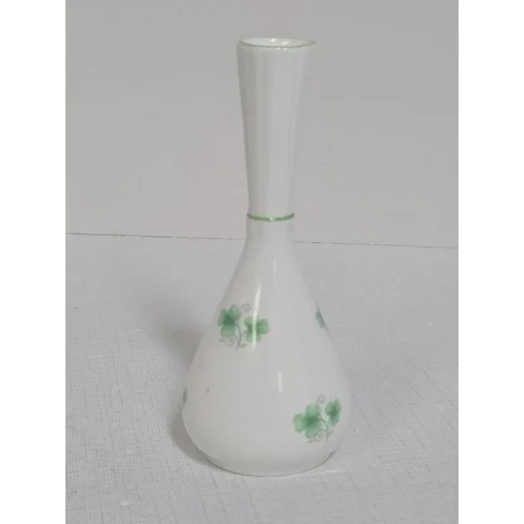 Crown Staffordshire Shamrock Bud Vase Bone‎ China England Green Clover Irish