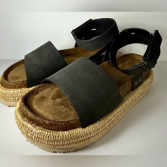 Pierre Dumas Women’s Size 7 Black Platform Sandals Woven Cork Ankle Strap