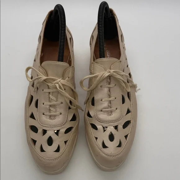 Aquatalia Beige Cutout Espadrilles‎
