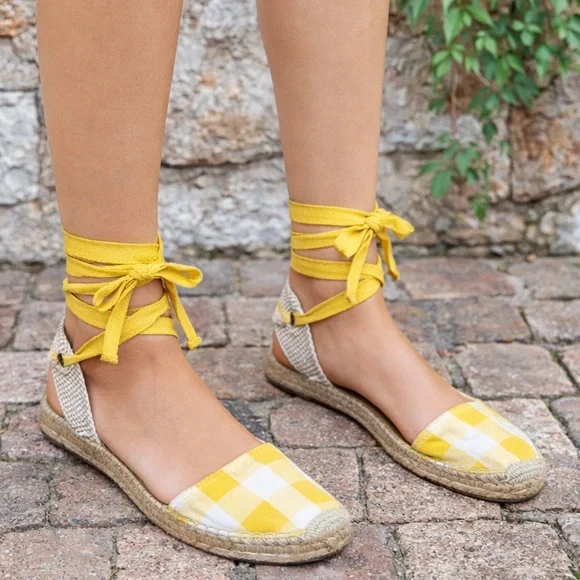 SOLUDOS Nautical Yellow/White Buffalo Check Lace-Up Espadrille Sandals, 7.5/38