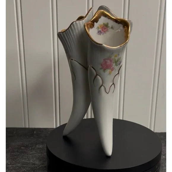 Vintage Ceramic Floral Conucopia Vase | Cottagecore
