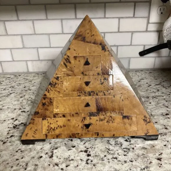 Pyramid Form Jewelry Box by Maitland Smith Veneered Coconut‎ Shell
