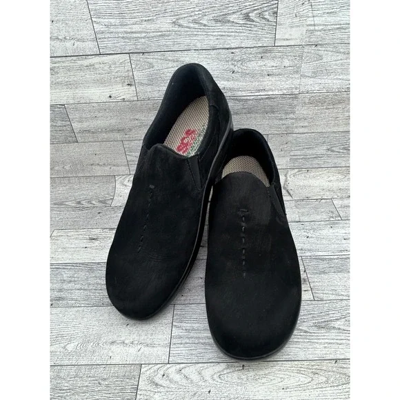 SAS M667 Women Black Nubuck Slip On Walking Shoes Loafers‎ Size 7.5 M Comfort