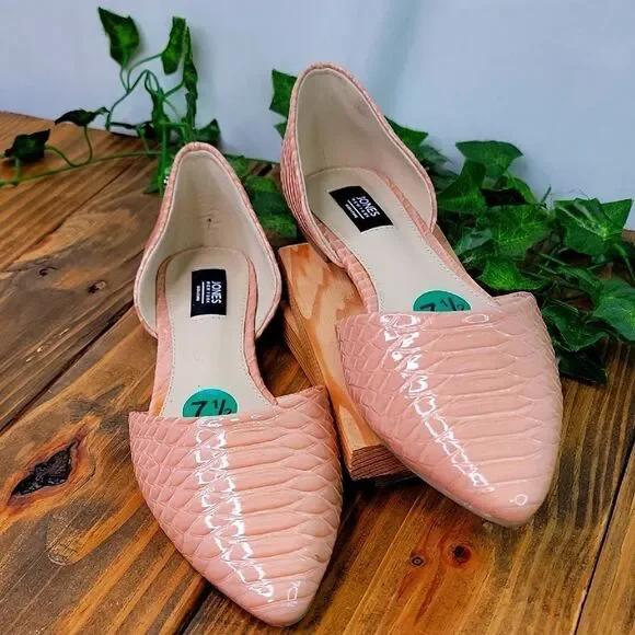 Jones. New York. Seneca. Chic Steps Pink Croc-Embossed Flats. Size 7.5. NWOT