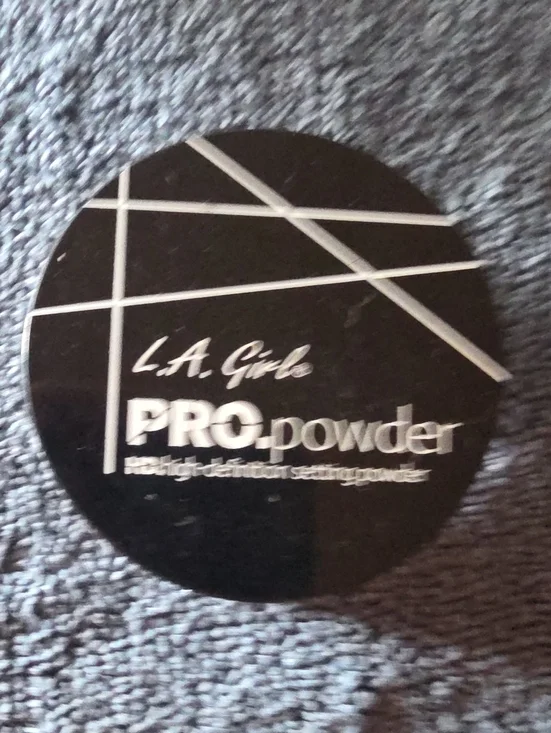 3 FOR $9 SEE DETAILS HD Setting Powder BANANA YELLOW SHADE