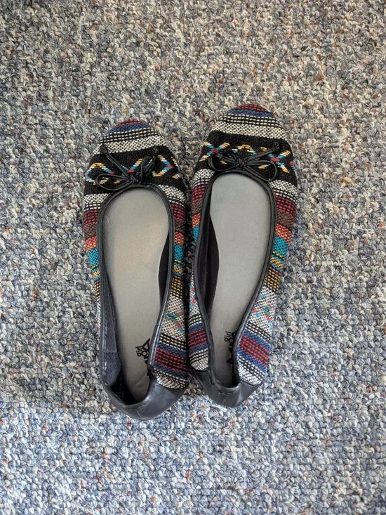 Multicolored patterned ballet flats size 8