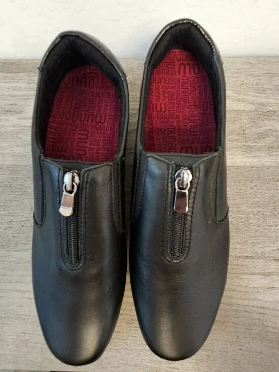 Munro Berkley Black Leather Front Zip Comfort Loafers Shoes - Size 8.5 M