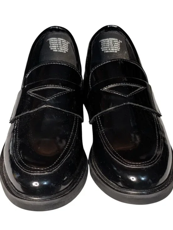 Steve Madden Leedan black patent penny loafer classic sleek high shine size 6