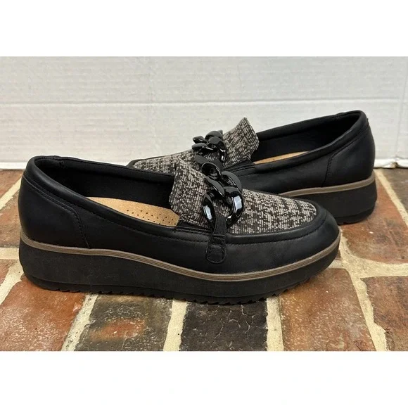 Clarks Black Leather Loafers Houndstooth Chunky Chain Detail Comfort Women's 9.5