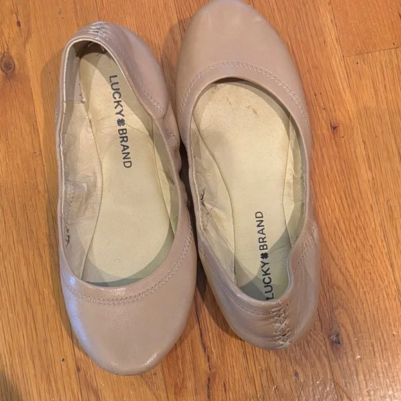 Lucky Brand Women's Beige Ballet Flats 6