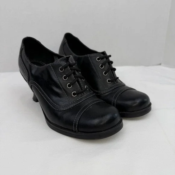 Mudd Floppy Black Lace Up Oxford Heels Vintage Y2K Cap Toe Shoes Size 8M