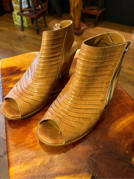Paul Green Cayanne Peep Toe Sandal Cognac 4.5 US 7