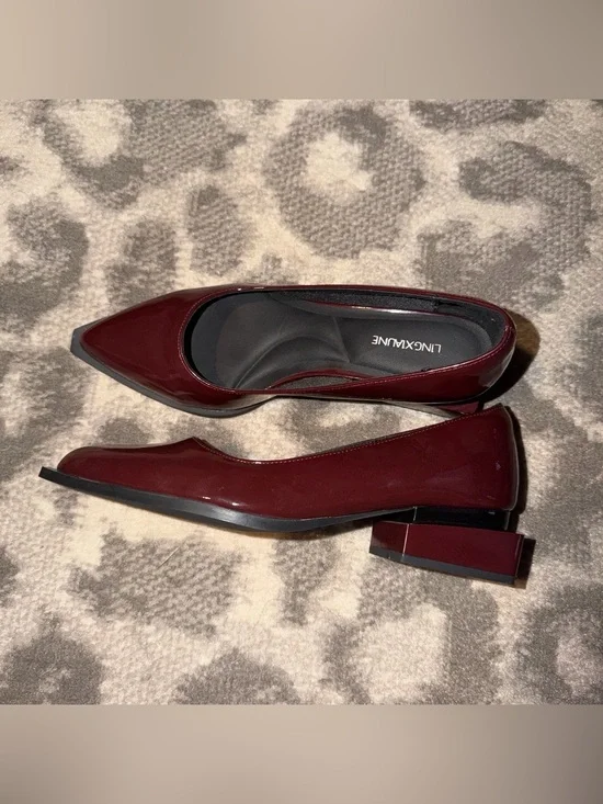 Never worn Women’s Burgundy Patent Pointed Toe Low Block Heel Pumps