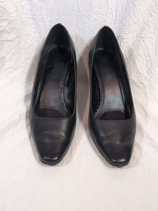 croft & barrow Black Leather Mid Heel Pumps
