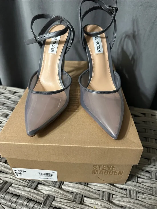 Steve Madden Grey Pointed-Toe Ankle Strap Pumps