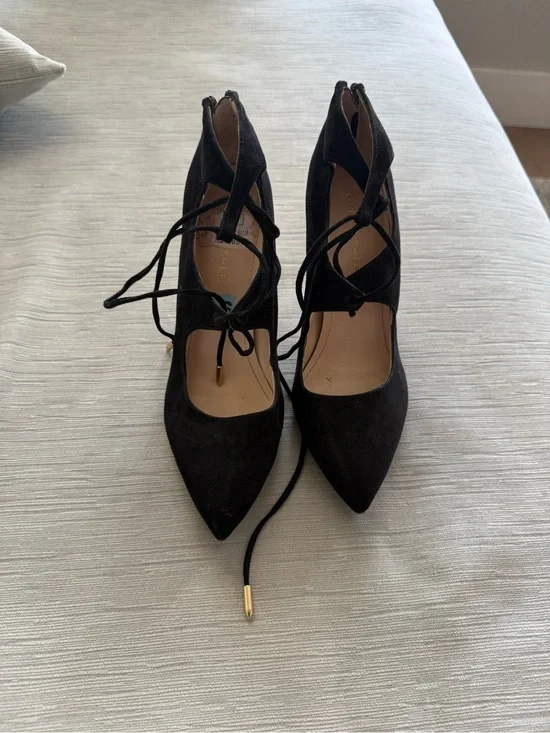 Black Lace-Up Pointed Toe Women’s Heels