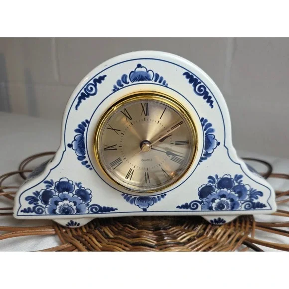 Vintage Delft Blue and White Floral Ceramic Mantel Clock Quartz Roman Numerals