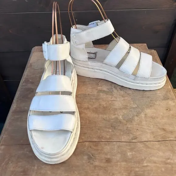Dr. Martens Sandal Size 7 Clarissa White Strappy Chunky Air Sole Cushion leather