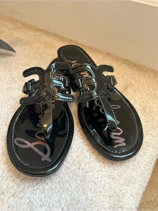 Sam Edelman Black Patent Thong Sandals with Logo Insole