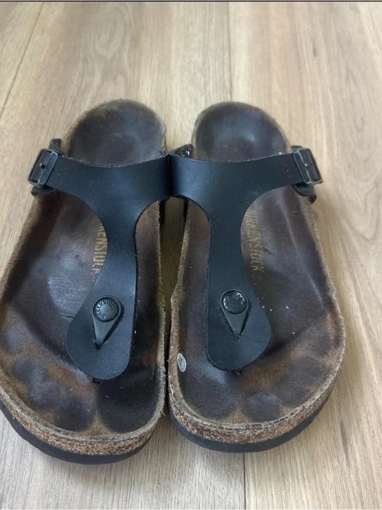 Black Birkenstock gizeh sandals with cork sole size 38 #birkenstock #comfort
