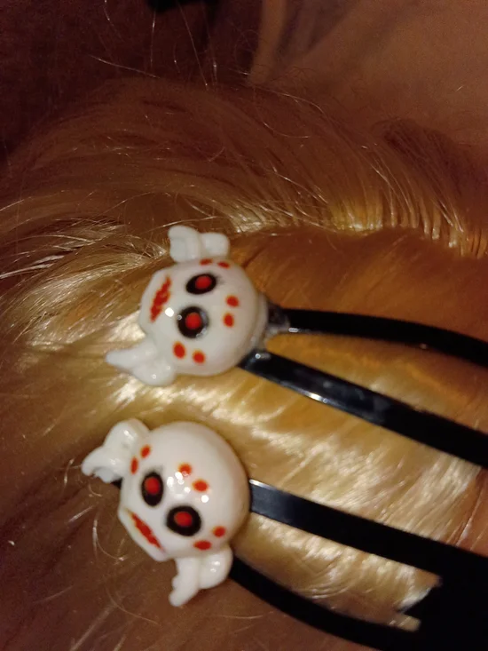 Kids White Skull Hair Clips - Cute Halloween Accessory