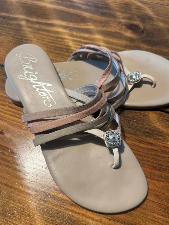 🎀 BRIGHTON ARIA STRAPY THONG SANDAL🎀🎀 SIZE 8.5