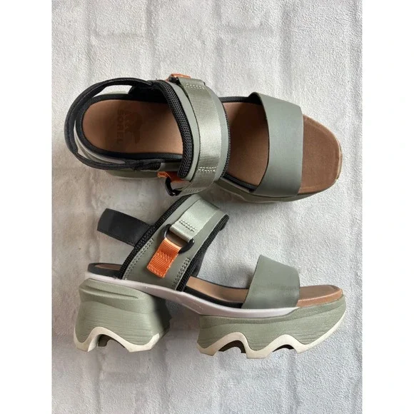 Sorel Kinetic Impact Y-Strap High Sandal Green Platform Wedge EUC gorpcore