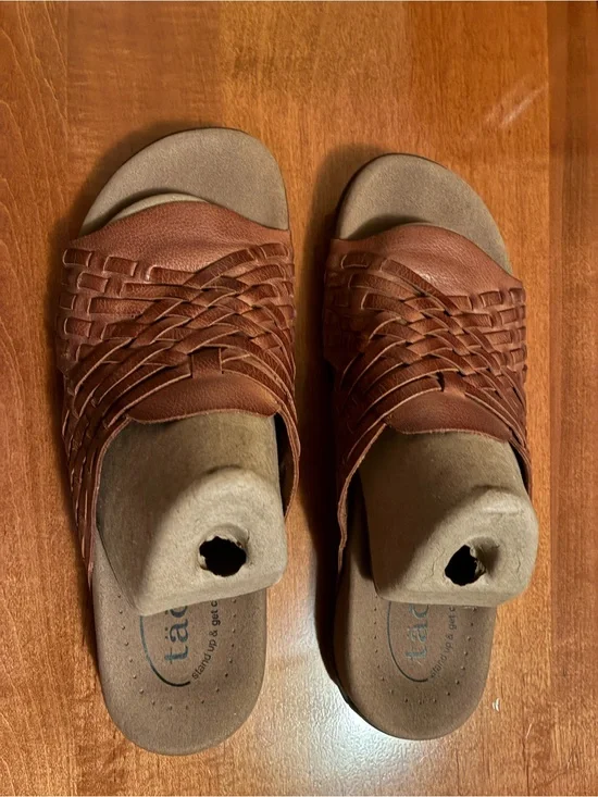 Taos Guru Women's Leather Slide Sandals