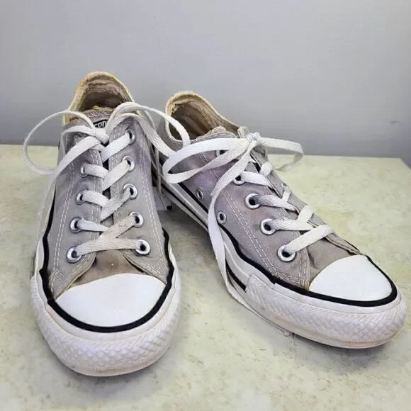 Converse Light Gray Low M4W6