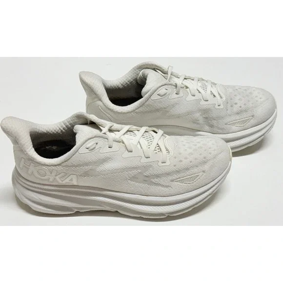 Hoka Clifton 9 White White Running Shoes Womens 9B Sneakers 1127896-WWH