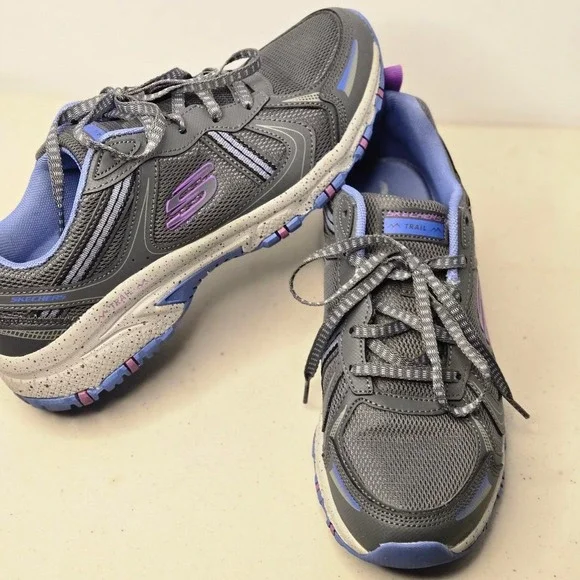 Sketchers women's size 9.5 Hillcrest‎ trail hiking running trainers shoe sneaker
