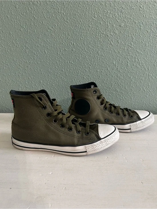 Converse All Star High Top Sneakers - Olive Green Women’s Size 8.5