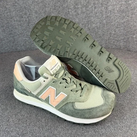 New Balance Women's Green & Peach 574 Sneaker