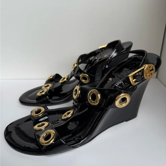 TORY BURCH‎ Kathryn Black Patent Leather Gold Rivet Wedge Heel Sandals Size 7.5
