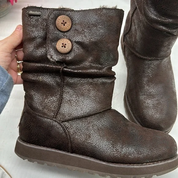 Skechers Chocolate Brown shiny Microfiber shin high boots faux fur inside Sz 7.5