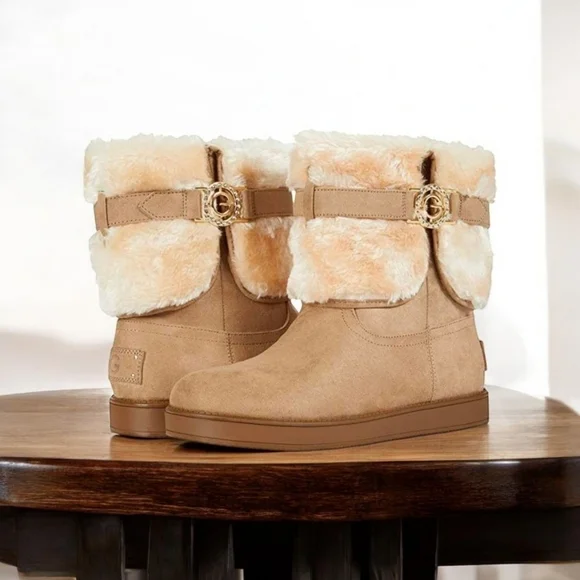 GBG Guess‎ Alstyn Faux Fur Winter Boots Size 6 1/2M