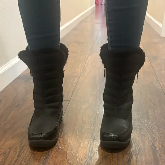 Totes‎ Black Winter Boots for Women size 6