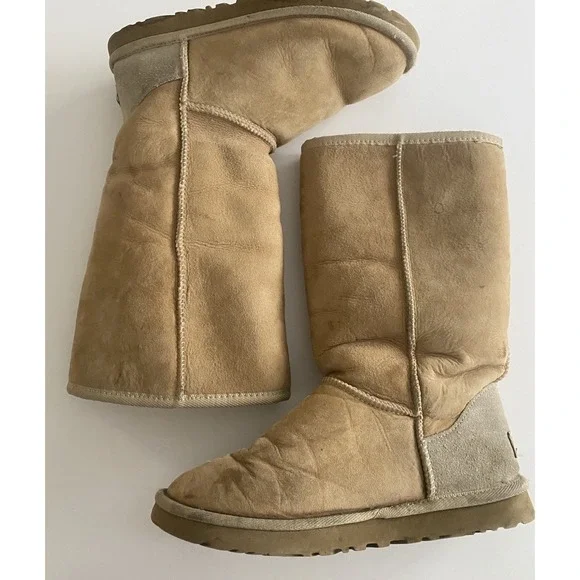 UGG Australia Sheepskin Classic Tall Suede Boot Tan Women Sz 9 US‎ 5815