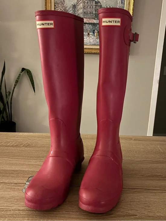 Hunter Original PINK Tall Rain Boots – Women’s Size 8