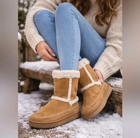 American Eagle | Brand New Tan Faux Fur Boots