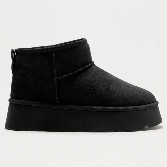 Wild Diva Black Platform Ankle Boots/Booties‎ | NEW/NIB!!🖤🖤